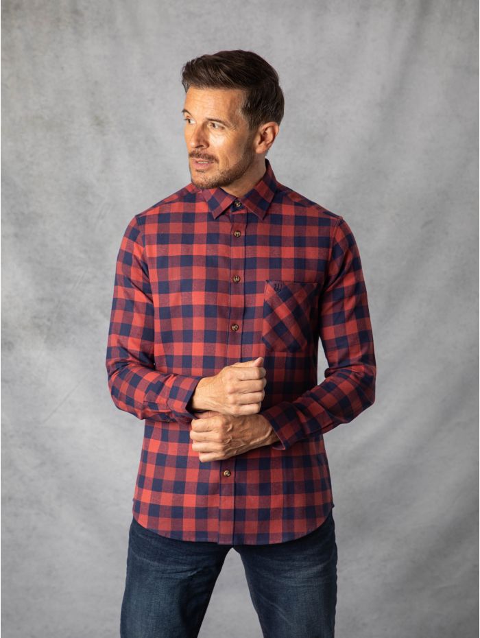 Noah Brushed Cotton Check Shirt in Red and Navy