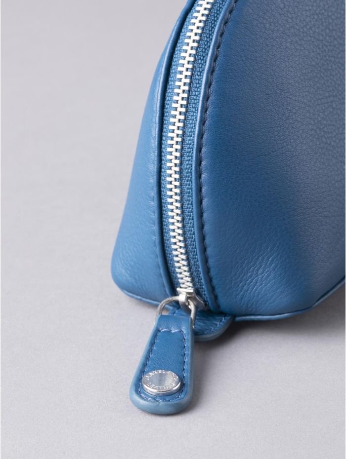 Arnside Medium Leather Make Up Bag in Reef Blue