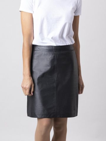 Lakeland Leather Leather A-Line Skirt in Black